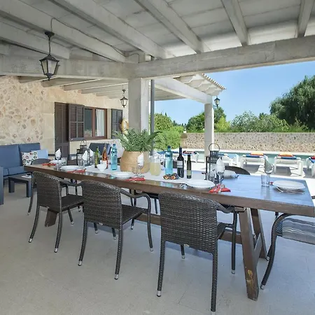 Owl Santuiri - Exclusive Holidays Pollenca