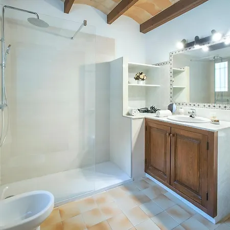 Owl Santuiri - Exclusive Holidays *